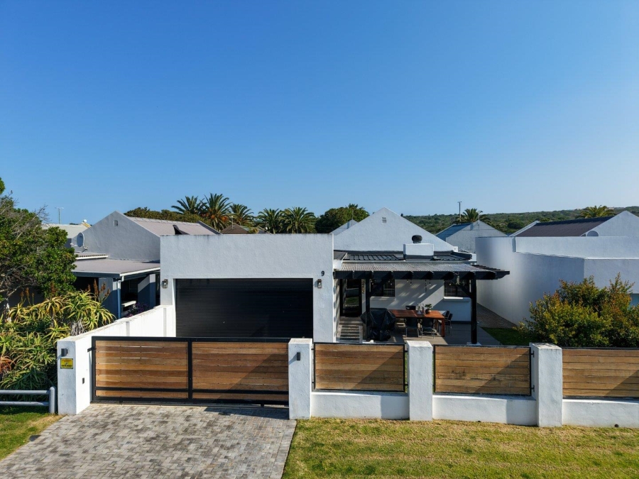 3 Bedroom Property for Sale in Stilbaai Wes Western Cape